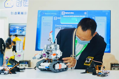 第78屆教育裝備展黑科技薈萃 創造栗實驗室級產品引領計算機軟硬件研發新浪潮